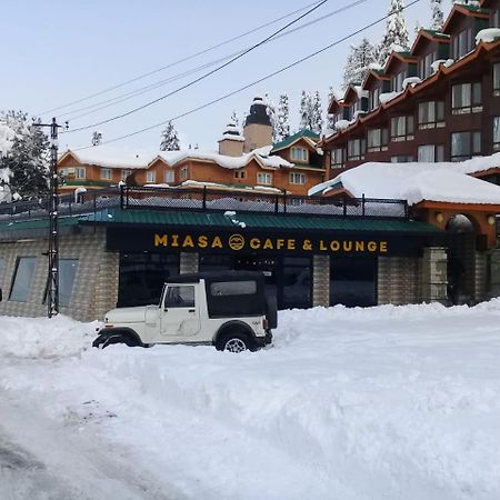 Hotel Hilltop Gulmarg JAMMU AND KASHMIR Екстериор снимка