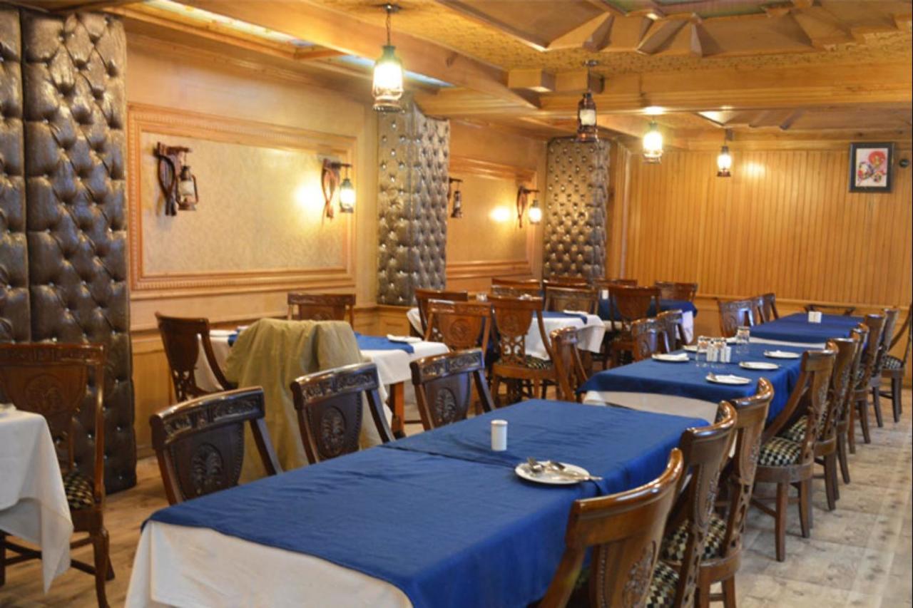 Hotel Hilltop Gulmarg JAMMU AND KASHMIR Екстериор снимка