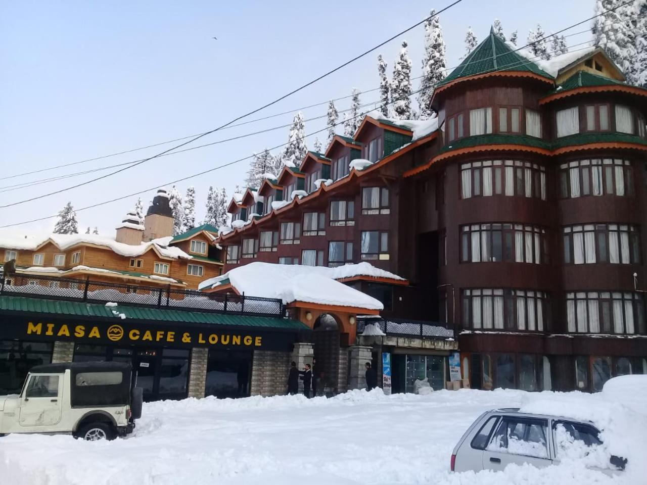 Hotel Hilltop Gulmarg JAMMU AND KASHMIR Екстериор снимка